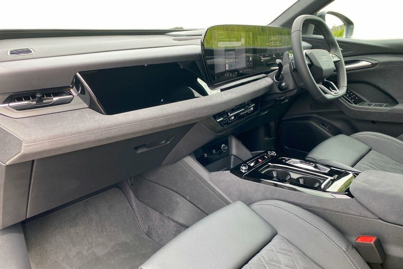 Audi Q6 E-Tron 100Kwh Black Edition Suv Quattro LR26MHY Black #2