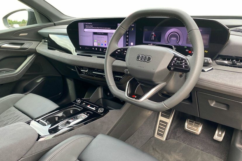 Audi Q6 E-Tron 100Kwh Black Edition Suv Quattro LR26MHY Black #6