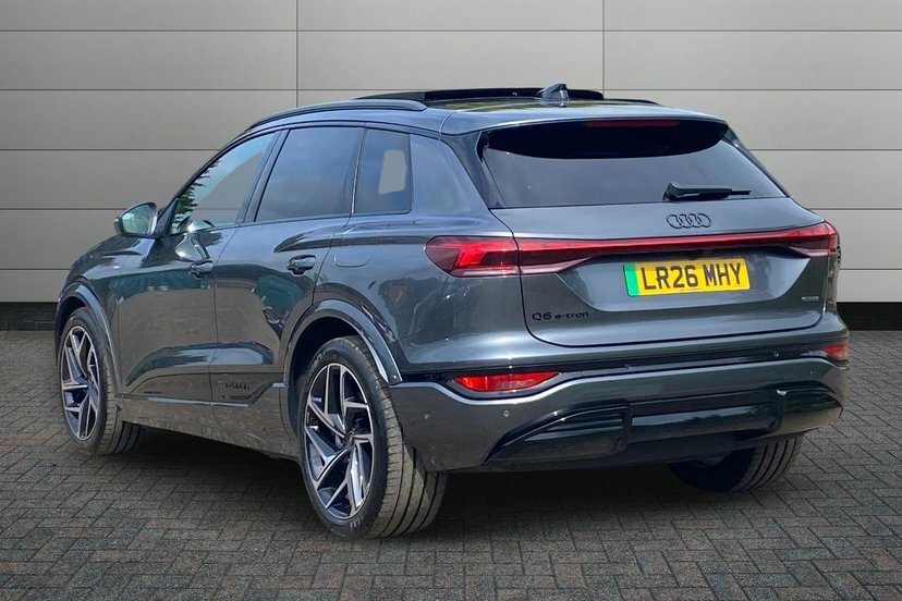 Audi Q6 E-Tron 100Kwh Black Edition Suv Quattro LR26MHY Black #3