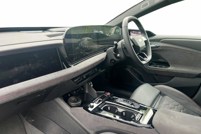 Audi E-tron 100Kwh Launch Edition Estate Qua Grey #2