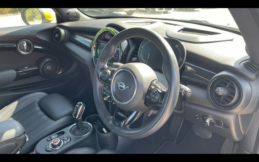 Mini Hatch Level 3 White #6