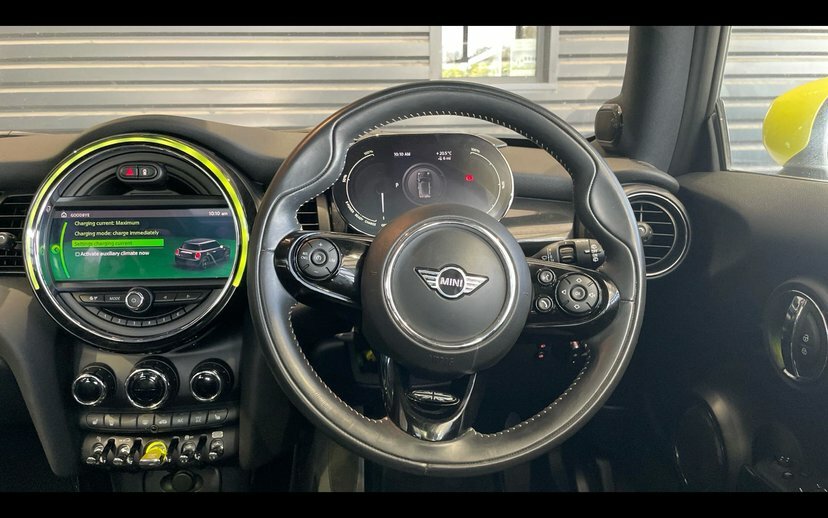Mini Hatch Level 3 White #5