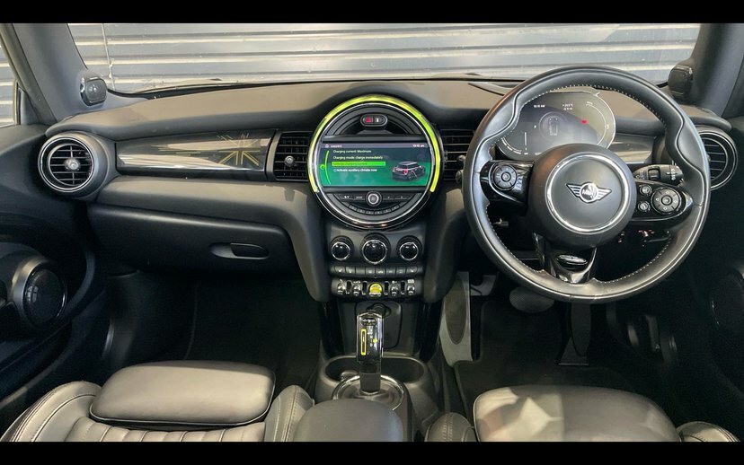 Mini Hatch Level 3 White #4