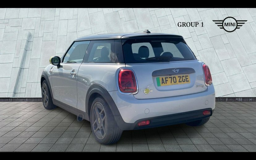 Mini Hatch Level 3 White #2