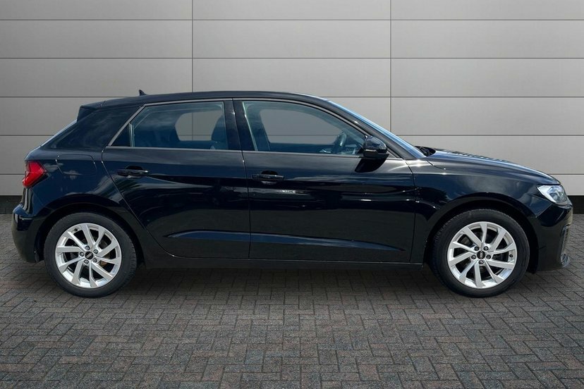 Audi A1 1.0 Tfsi 30 Sport Sportback 110 LO72PVE Black #4