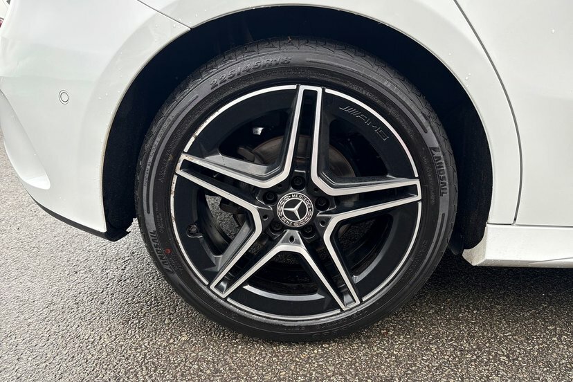 Mercedes-Benz A Class 2.0 A200d Amg Line Executive Hatchback Diese KN23XSE White #4