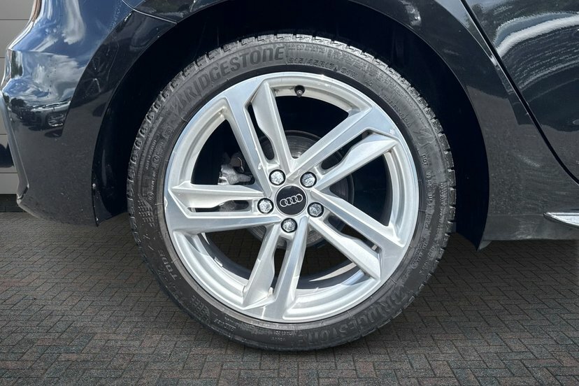 Audi A1 1.0 Tfsi 30 S Line Sportback S Tronic EF23FSU Black #5