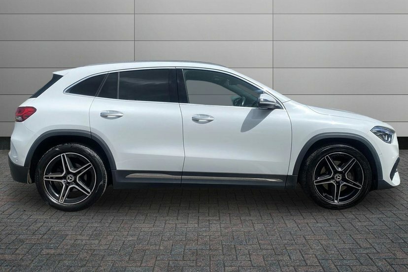 Mercedes-Benz GLA Class Gla200 Amg Line Premium KN23WWX White #3