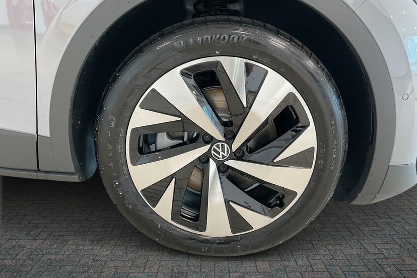 Volkswagen ID.4 Pro 77Kwh Match Grey #4