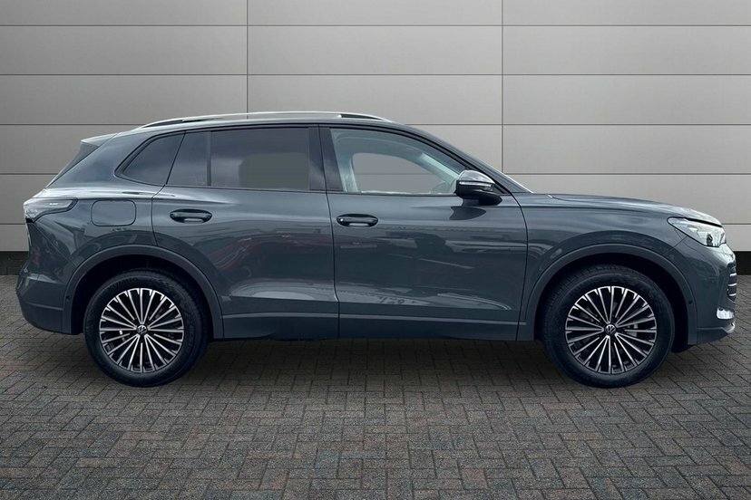 Volkswagen Tiguan 1.5 Etsi Mhev Match Suv Hybrid Dsg 150 EF75LTZ Grey #4