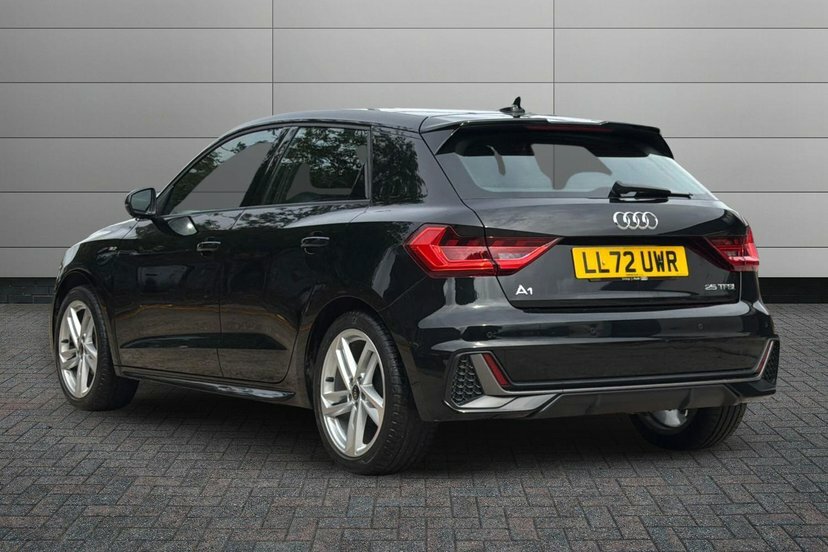 Audi A1 1.0 Tfsi 25 S Line Sportback 95 LL72UWR Black #3