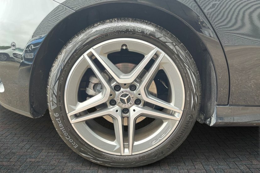 Mercedes-Benz A Class A200h Mhev Amg Line Executive AY74NZF Black #4