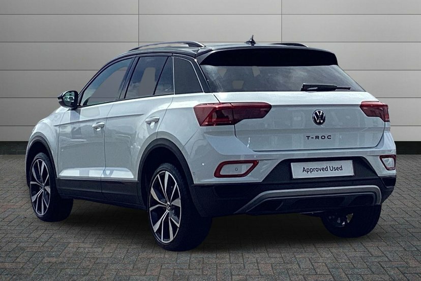 Volkswagen T-Roc 1.5 Tsi Style Design Suv 150 Ps Black #3