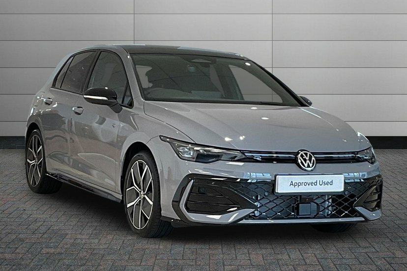 Volkswagen Golf 1.5 Etsi Mhev Black Edition Hatchback H White