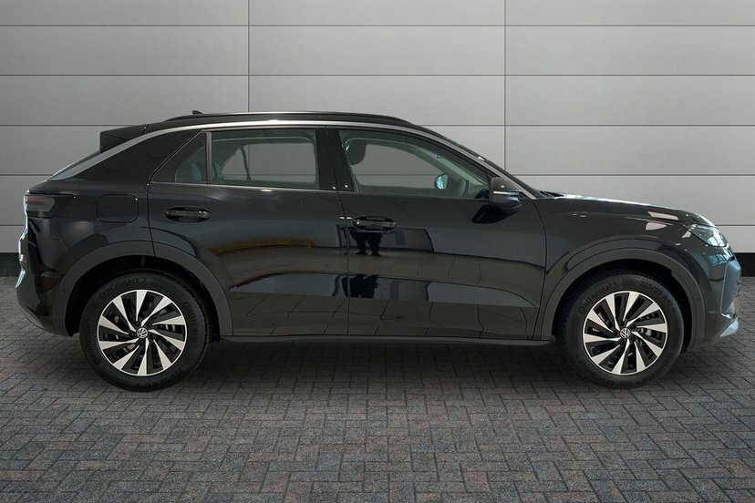Volkswagen T-Roc 1.5 Etsi Mhev Life Suv Hybrid Dsg 150 EA26WWL Black #4