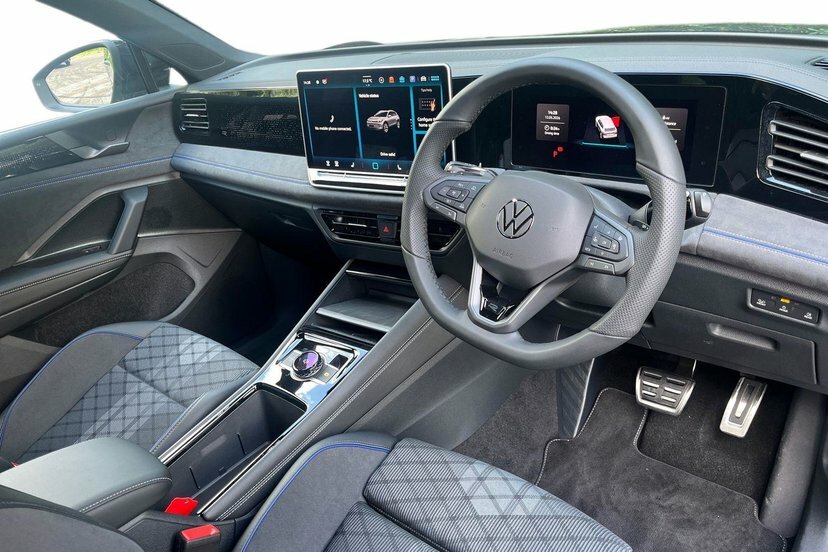 Volkswagen Tiguan 1.5 Etsi Mhev R-line Suv Hybrid Dsg 15 GF26RVP Green #6