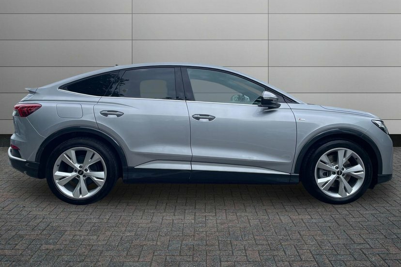 Audi Q4 E Tron 45 S Line Sportback 82Kwh 286 P EY26TPV Silver #4