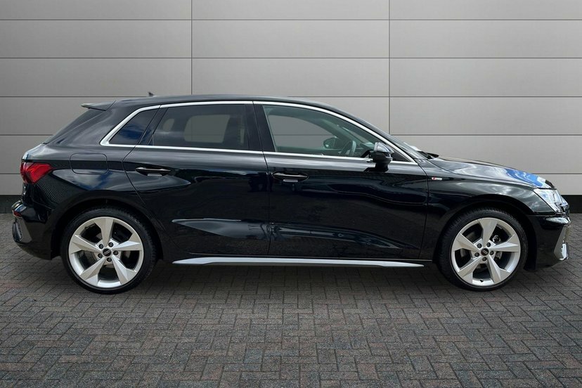 Audi A3 1.0 Tfsi 30 S Line Sportback 11 Black #4