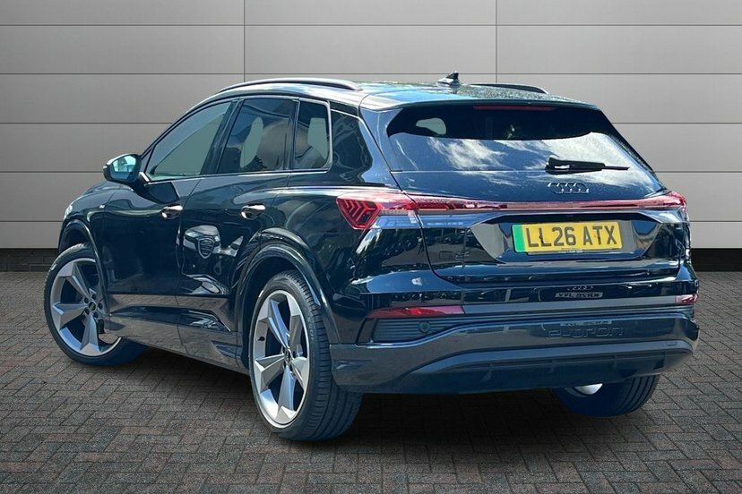 Audi Q4 E Tron 45 Black Edition Suv 82Kwh 286 LL26ATX Black #3