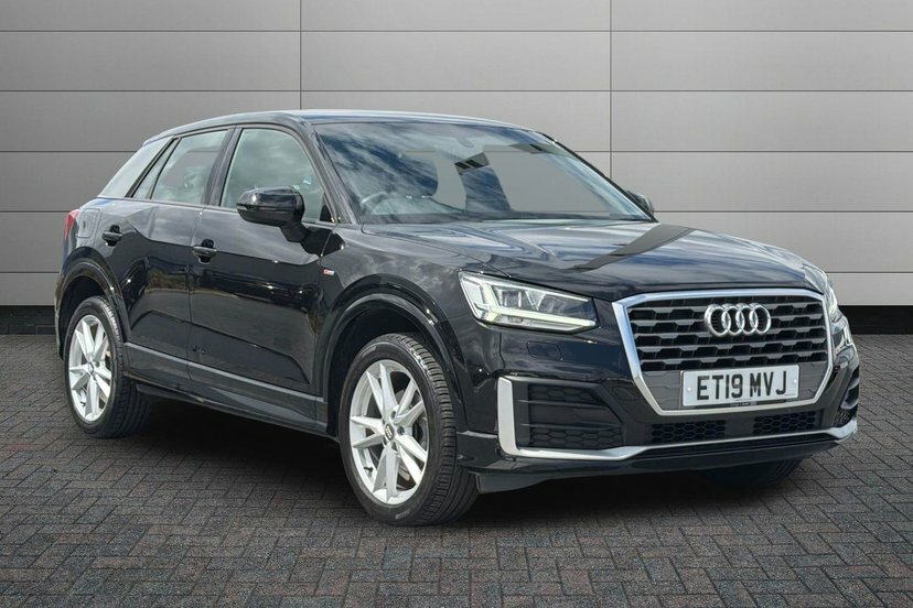 Audi Q2 1.0 Tfsi 30 S Line Suv 116 Ps Black