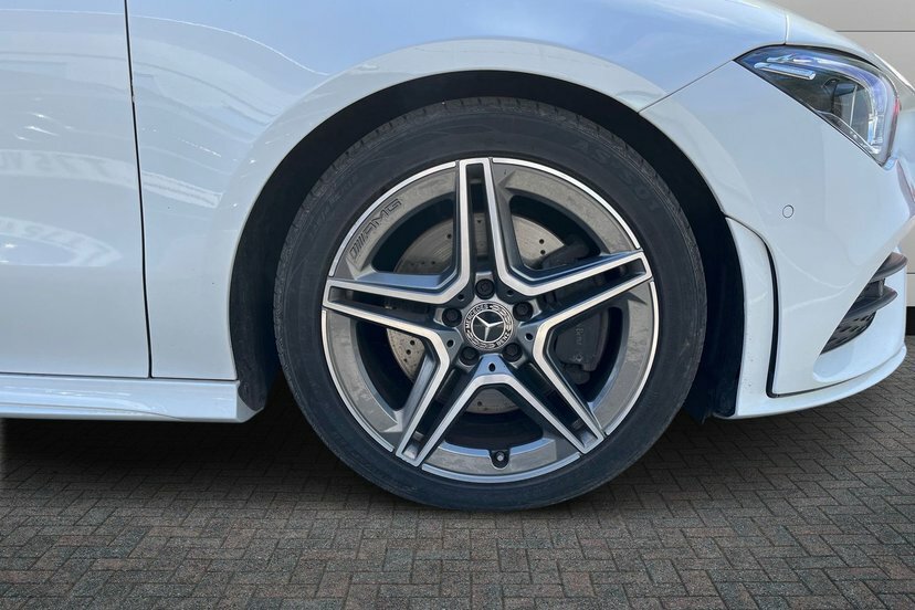 Mercedes-Benz CLA Class Cla200 Amg Line Premium 2 Shooting Brake KN23XZE White #4