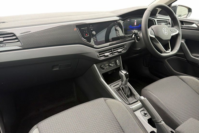 Volkswagen Polo 1.0 Tsi Match Hatchback Dsg 95 Ps AF26OGV Black #2