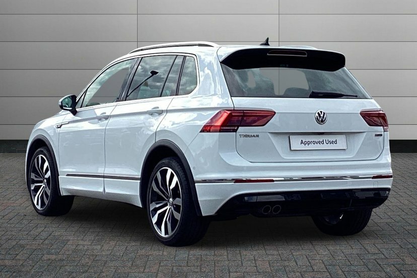 Volkswagen Tiguan 2.0 Tdi R-line Tech Suv Dsg 4Motion 15 EJ69UBY White #3