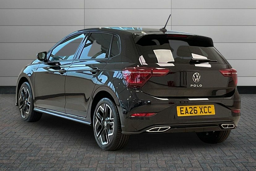 Volkswagen Polo 1.0 Tsi Black Edition Hatchback Dsg 11 EA26XCC Black #3