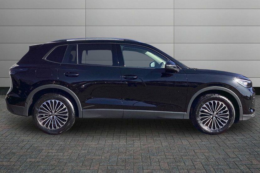 Volkswagen Tiguan 1.5 Etsi Mhev Match Suv Hybrid Dsg 150 EY26VGT Black #4