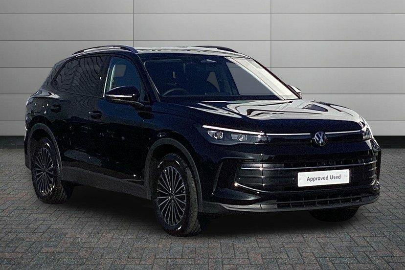 Volkswagen Tiguan 1.5 Etsi Mhev Match Suv Hybrid Dsg 150 EY26VGT Black