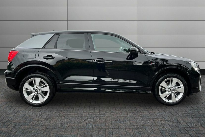 Audi Q2 1.5 Tfsi Cod 35 S Line Suv S Tronic 15 LN26OFY Black #4