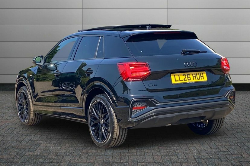 Audi Q2 1.5 Tfsi Cod 35 Black Edition Suv S Tro LL26HUH Black #3