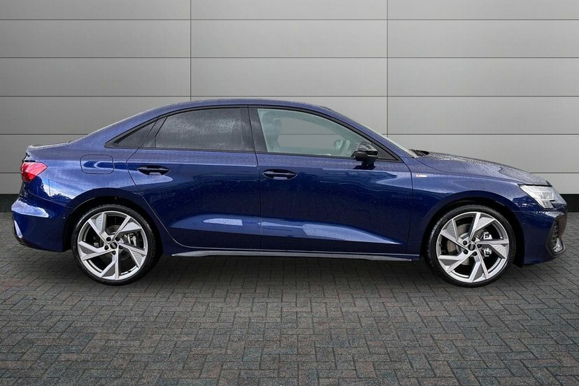 Audi A3 1.5 Tfsi 35 Black Edition Saloon S Tron LM26UDJ Blue #4