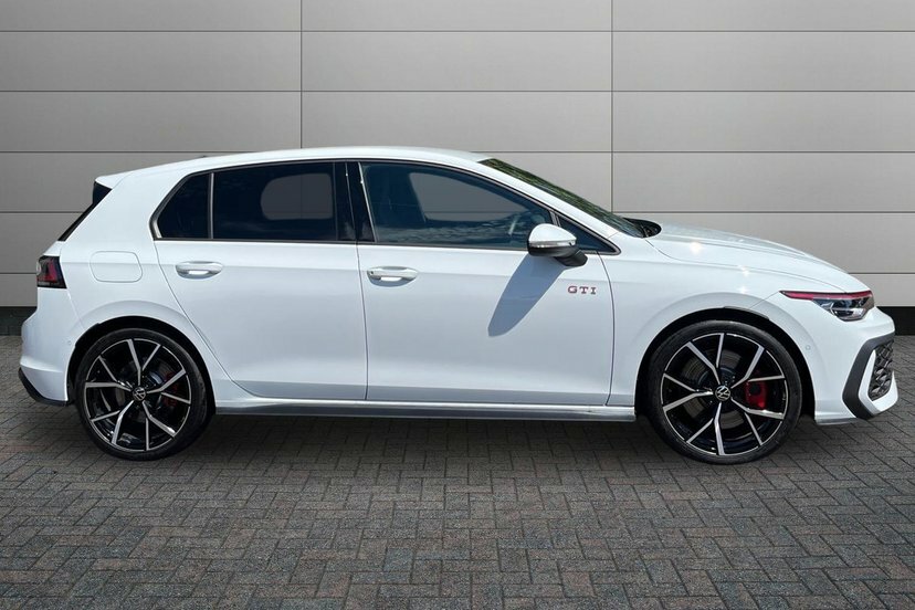 Volkswagen Golf 2.0 Tsi Gti Hatchback Dsg 265 Ps AE26ULX White #4