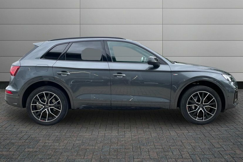 Audi Q5 2.0 Tfsie 50 Black Edition Suv Plug-in Grey #4