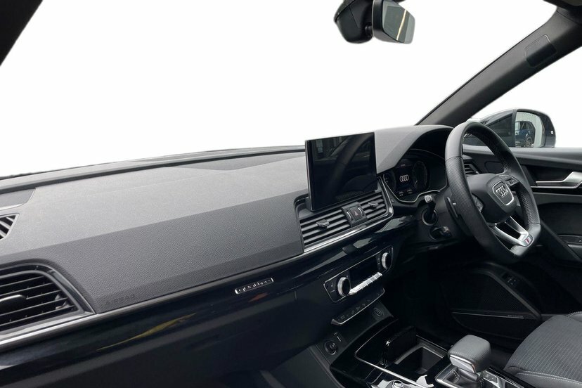 Audi Q5 2.0 Tfsie 50 Black Edition Suv Plug-in Grey #2