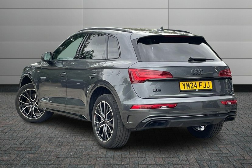 Audi Q5 2.0 Tfsie 50 Black Edition Suv Plug-in Grey #3