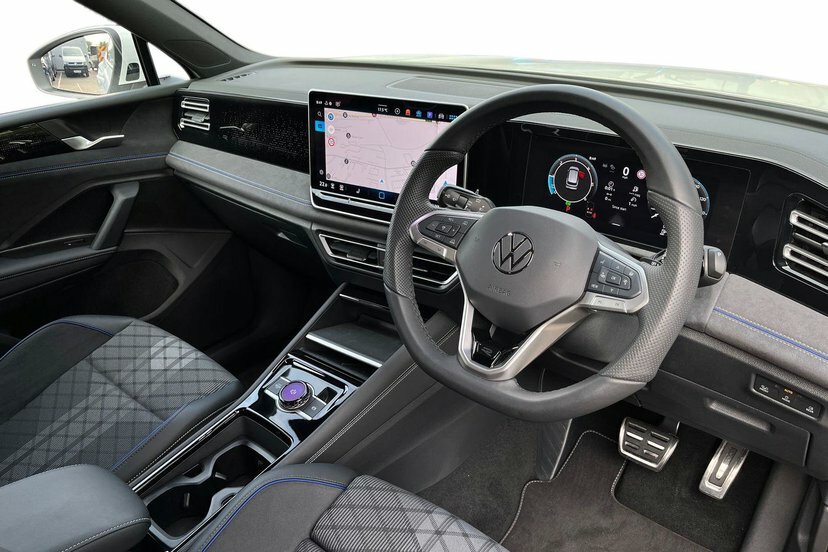 Volkswagen Tiguan 2.0 Tdi R-line Suv Dsg 150 Ps AE26UMH White #6