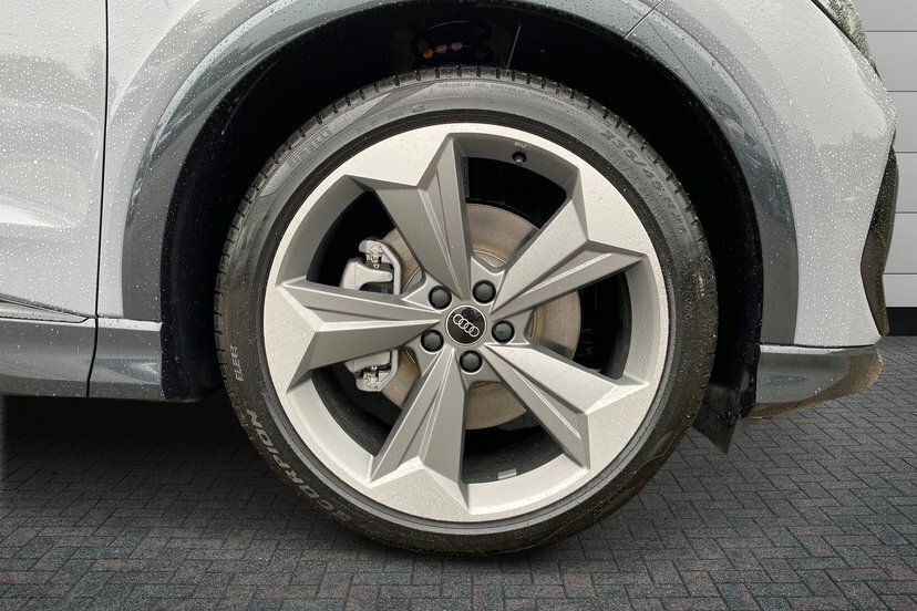 Audi Q4 E Tron 45 Black Edition Suv 82Kwh 286 DF26FNZ Grey #5