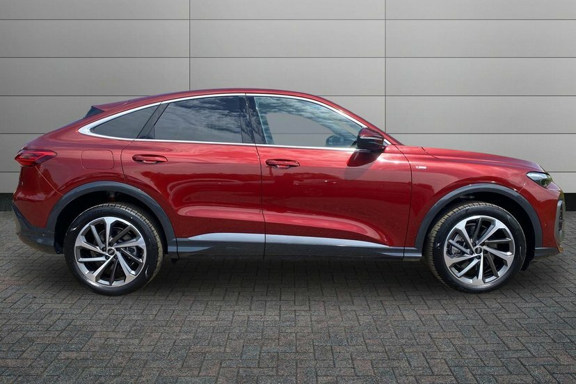 Audi Q5 2.0 Tdi S Line Sportback S Tronic Quatt LN26NYU Red #4