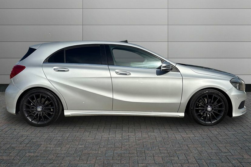Mercedes-Benz A Class 2.1 A200 Cdi Amg Sport Hatchback 7G-dct Silver #4
