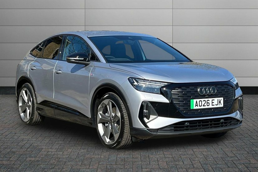 Audi Q4 E Tron 45 Black Edition Sportback 82Kwh Silver