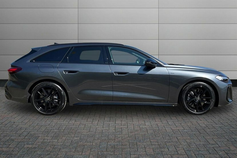 Audi A5 2.0 E-hybrid 25.9Kwh Black Edition Estate Petr AO26ODV Grey #4