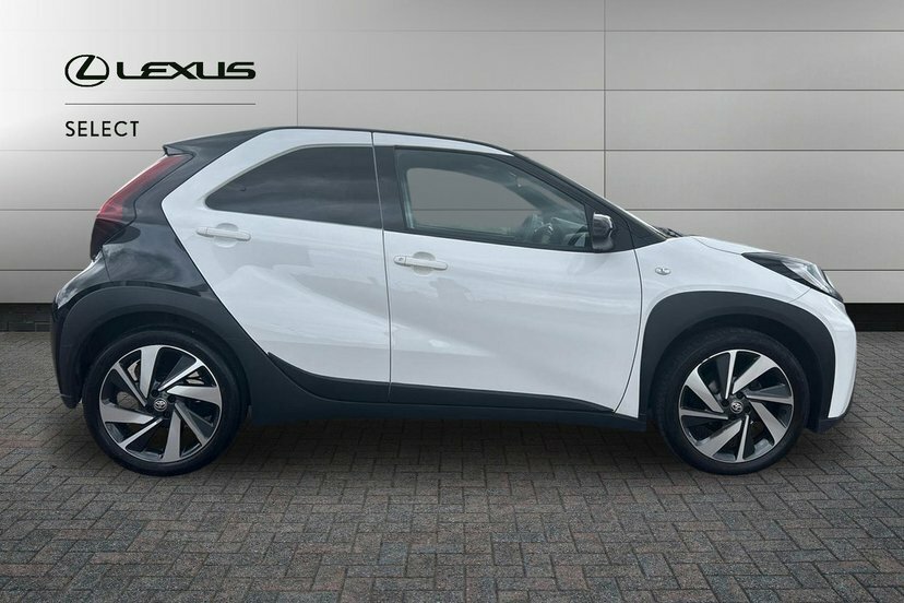 Toyota Aygo X 1.0 Vvt-i Edge Hatchback X-shift 72 Ps FN23XYK Black #4
