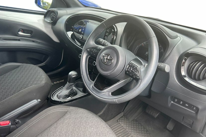 Toyota Aygo X 1.0 Vvt-i Edge Hatchback X-shift 72 Ps FN23XYK Black #6