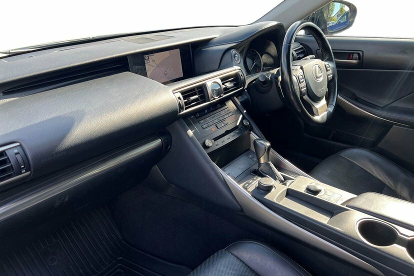 Lexus IS 2.5 300H Advance Saloon Hybrid E-cvt 2 MA68KBN Black #2