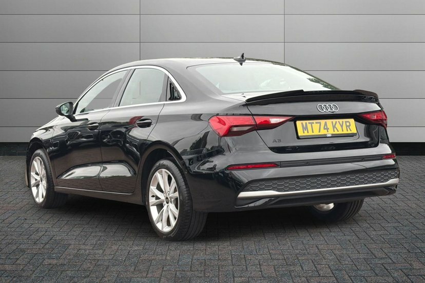 Audi A3 1.5 Tfsi 30 Sport Saloon 116 Ps Black #3