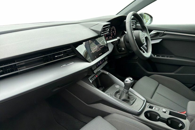 Audi A3 1.5 Tfsi 30 Sport Saloon 116 Ps Black #2