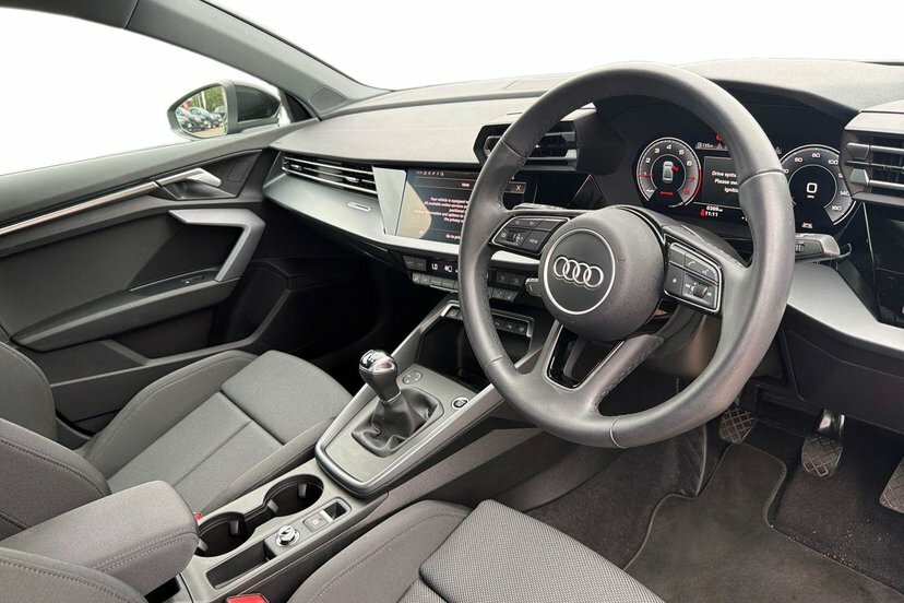 Audi A3 1.5 Tfsi 30 Sport Saloon 116 Ps Black #6