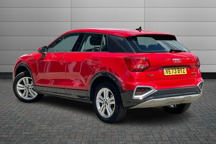 Audi Q2 1.5 Tfsi Cod 35 Sport Suv S Tronic 150 VE73BYZ Red #3